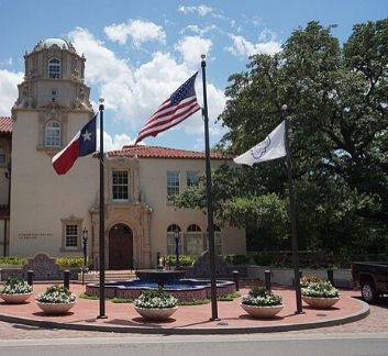 Highland Park in neighborhoods of Dallas